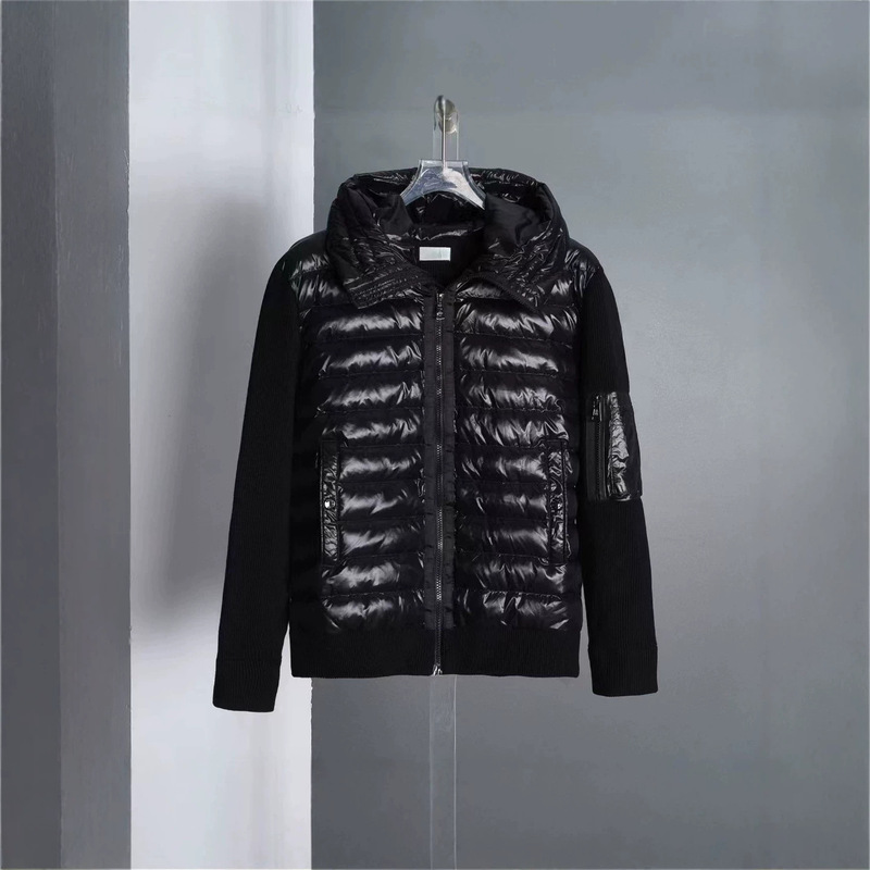 New Moncler M05 knitted wool patchwork down jacket, padded, with zipper, hood, and long sleeves, style 163, lightweight cardigan New Moncler M05 knitted wool patchwork down jacket, padded, with zipper, hood, and long sleeves, style 163, lightweight cardigan