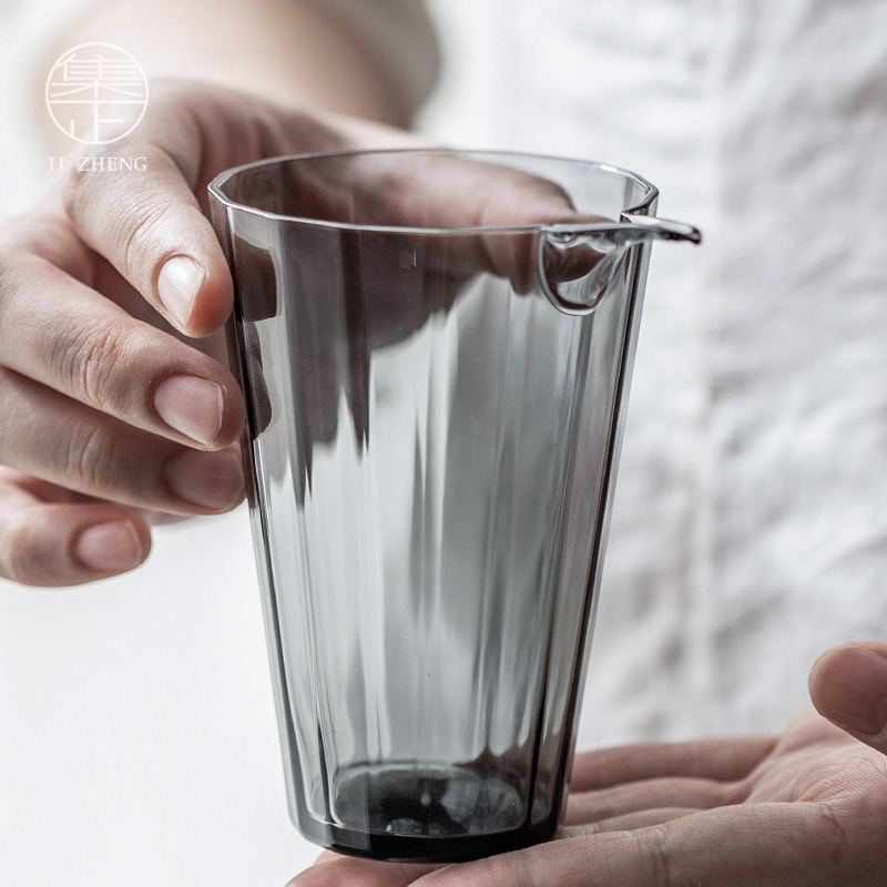 Heat-resistant High Borosilicate Glass Fair Cup Home Creative Japanese-style Glass Tea Sea Tea Divider Eagle Mouth Breaks Water Neatly