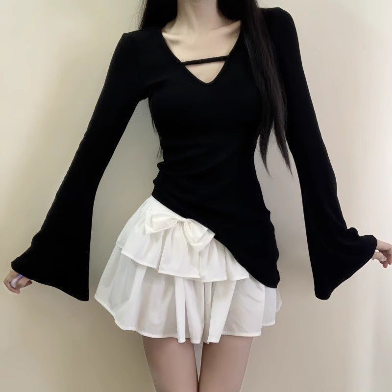 长袖T恤女设计感小众显瘦修身V领打底衫正肩纯欲风不对称辣妹上衣