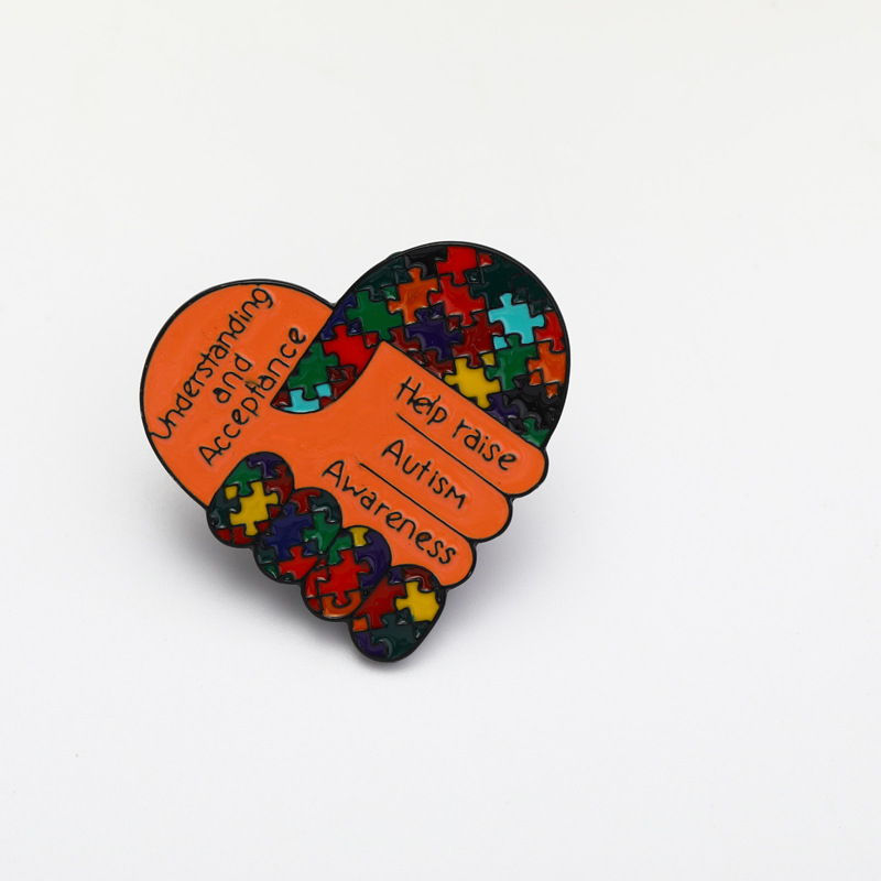Fashion Heart Shape Alloy Enamel Women's Brooches display picture 1
