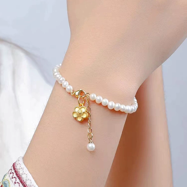 Bracelet from pearl
