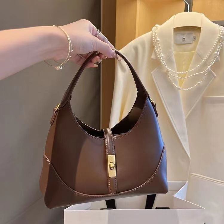 701g Weight Synthetic Leather Lining Material Zipper, Lock clasp Closure Type Single Shoulder Strap Strap Type Shoulder Bag Bags Type Casual, Daily, Shopping Occasion Pu Leather Material Splicing, Solid Color Pattern All Seasons Season Women's Gender Classic Style Style Dumpling Shape Shape Women's Pu Leather Splicing Solid Color Classic Style Dumpling Shape Zipper Lock Clasp Shoulder Bag 1