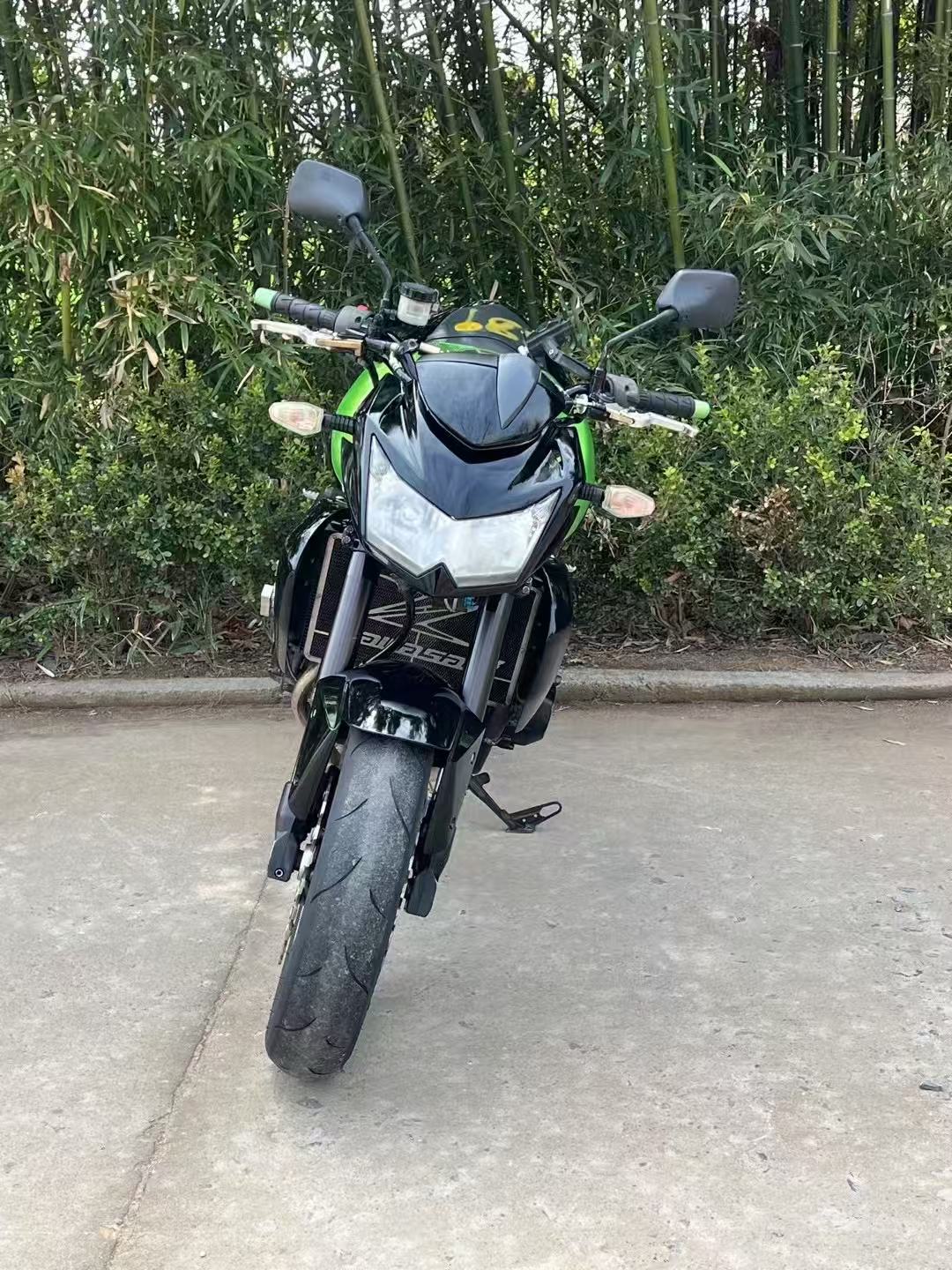 Kawasaki Street Bikes Z750, Z1000, Z900, Z650, Ninja Sport Bikes Zx-10R, Zx-4R, Zx-6R Motorcycles