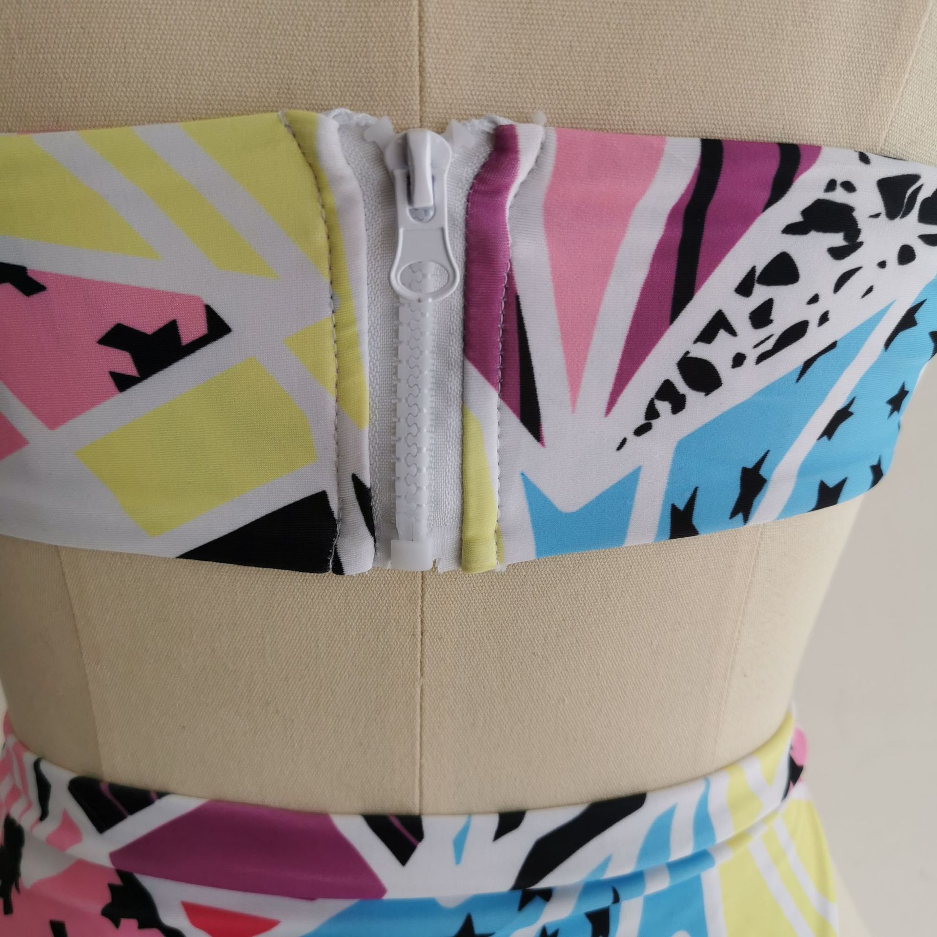 140g Weight Sleeveless Sleeve Length Pullovers Placket Type Nylon, Polyester Fabric Type Regular Top Length Bodysuit Tops Type 1 Piece Quantity Swimming Pool, Swimming Occasion Halter Neck Neckline Breathable Function Skinny Fit Type Solid Color Pattern Women'S Gender Fashion Style Women's Fashion Solid Color 1 Piece One Piece 4