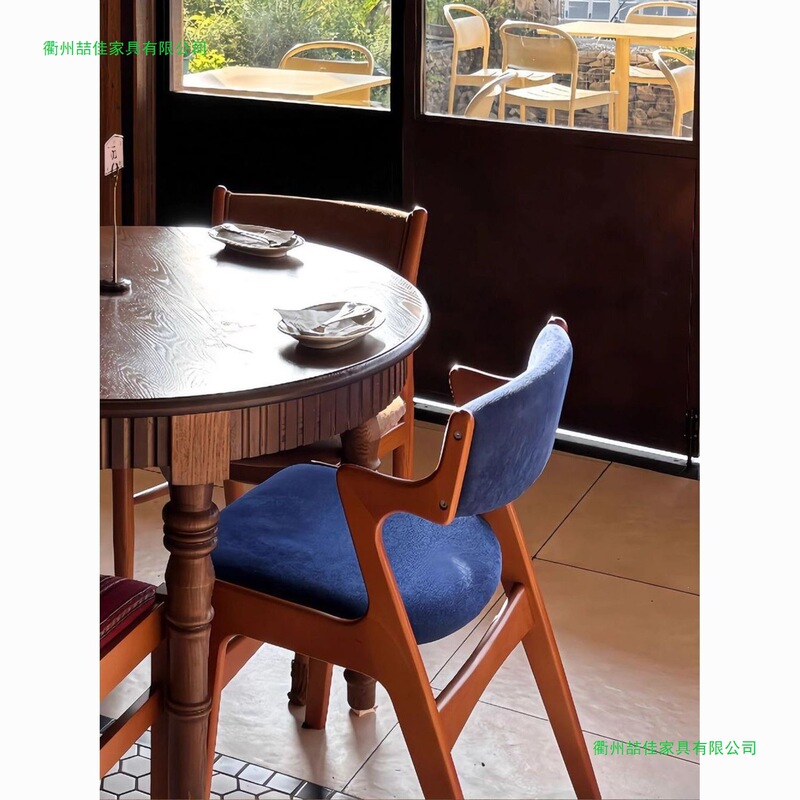 French-Style Vintage Soft-Covered Solid Wood Dining Chair, Single Sofa with High Backrest, Study Desk, Home Vanity Stool French-Style Vintage Soft-Covered Solid Wood Dining Chair, Single Sofa with High Backrest, Study Desk, Home Vanity Stool