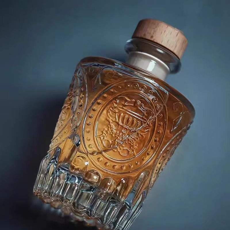 国潮精致精品玻璃小酒瓶酒坛好看的分装玻璃瓶自酿手抓瓶子密封罐