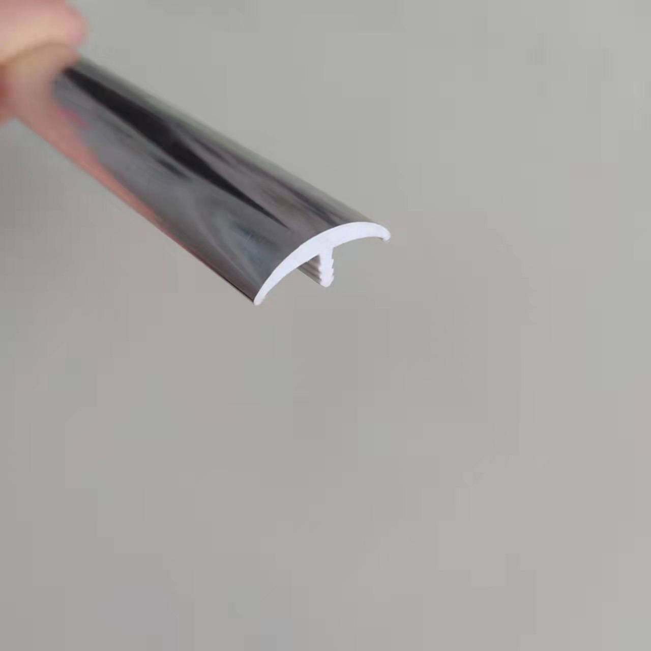 PVC装饰条金边条封边条围边条t型封边条可弯曲护边衣橱衣柜收口条