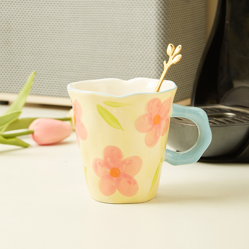 Creativa mano pequeña taza de tulipán fresca taza de cerámica flor pintada a mano taza de oficina caja de regalo taza de café y leche
