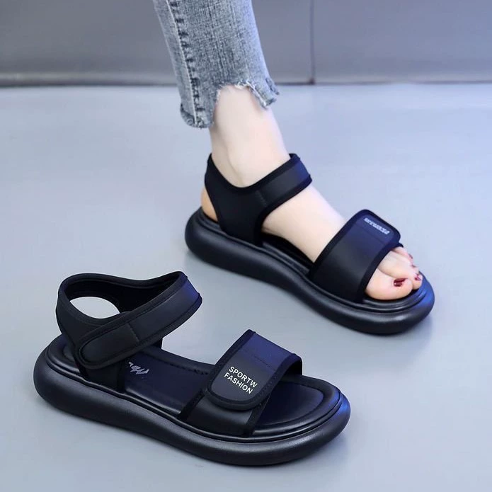 Спортивные сандалии женский летний 2024 новый фекалий плоский нижний липучка беременные мягкие подошвы нескользящие римские пляжные туфли