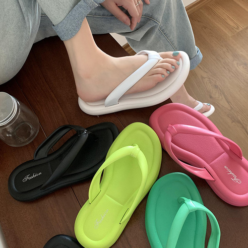 Women's Summer New Slides Soft Sole Indoor Anti-Slip Outwear Lightweight Fashion Beach Sandals