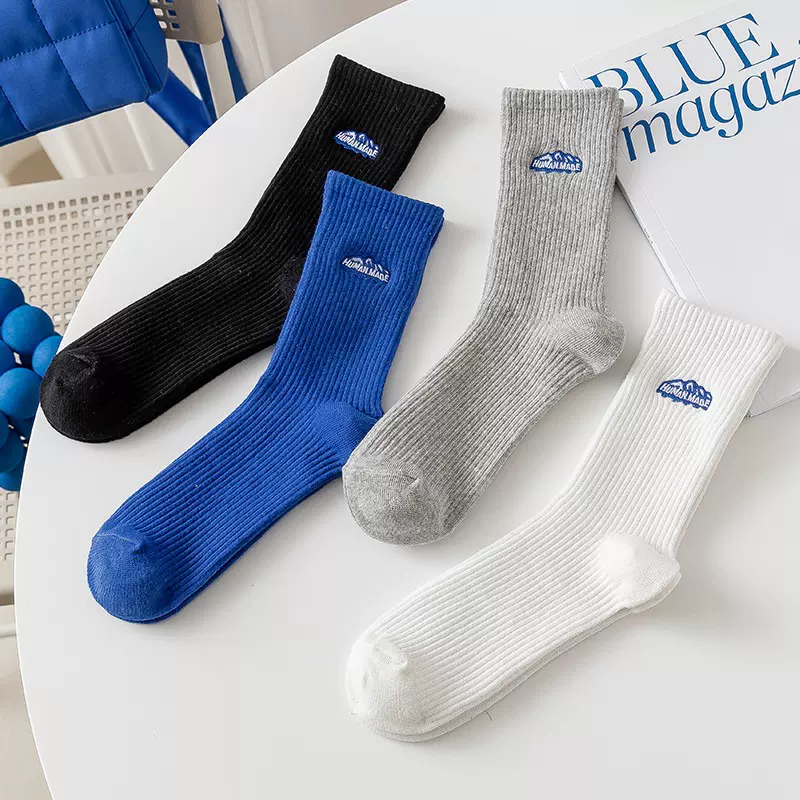 黑色袜子男中筒袜秋冬季外穿全棉运动高腰字母长筒袜男袜诸暨批发