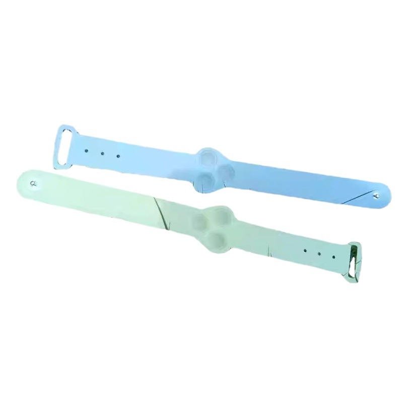 Explosivo transfronterizo especial para anti-rata pionero amor pulsera de silicona en forma de corazón presionando descompresión decoración fuente fábrica