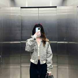 香港小众设计感短款小香风外套女2025新款宽松感夹克上衣春夏