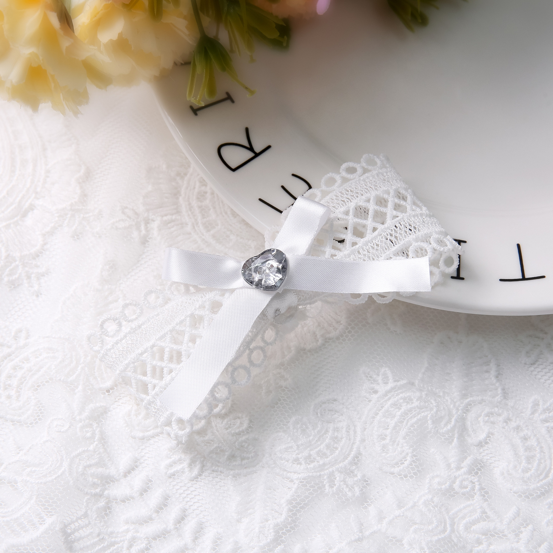 2025 mascota perro gato ropa primavera y verano algodón encaje falda a juego tocado horquilla