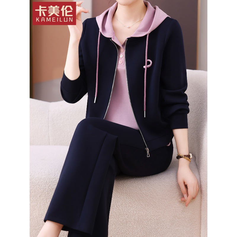 International Famous Brand Women's Sports Suits for Women 2025 New Hot Style Women's Clothing for 40 to 50 Years Old and Above
