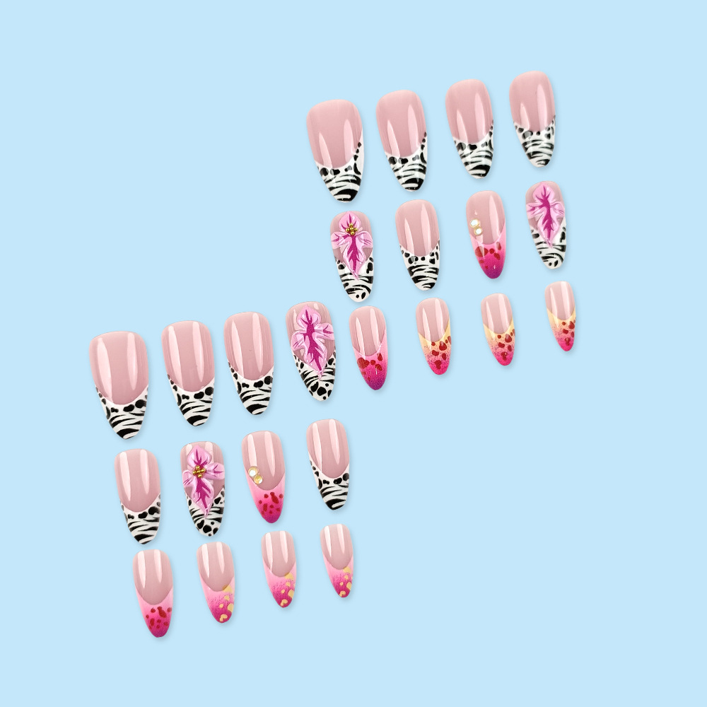 Venta caliente transfronteriza parche de uñas postizas moda elegante flor con incrustaciones de diamantes manicura francesa 24 piezas armadura de vestir en relieve