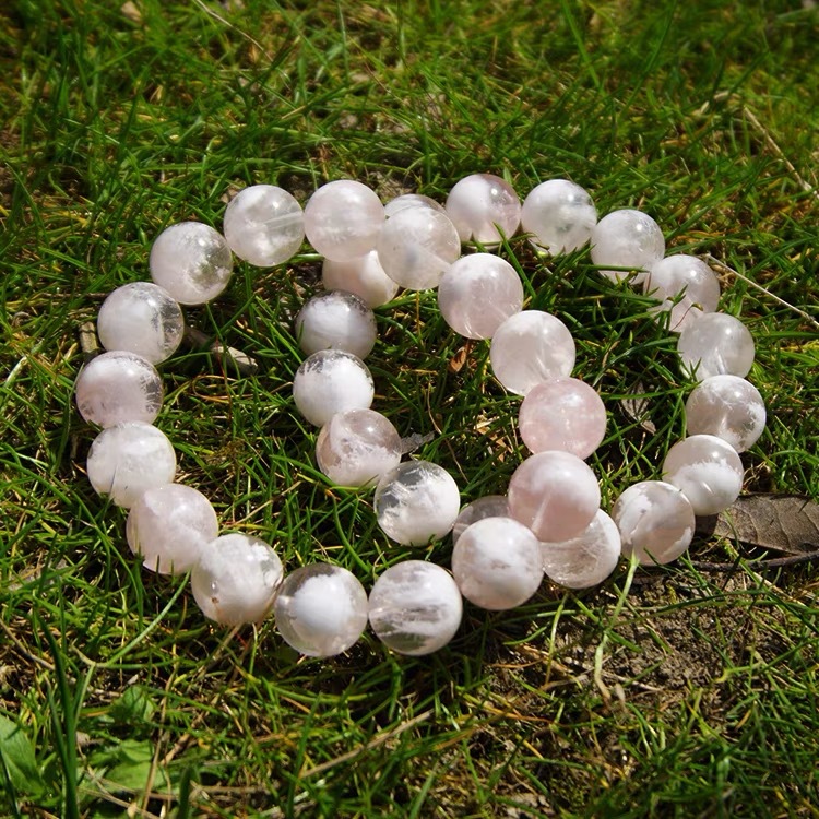 天然水晶ウェディングドレス白い雪花幽霊手串雪霜髪粉霜幽霊イメージ水晶ブレスレットプレゼント