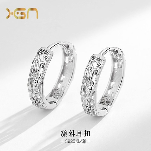 s925 sterling silver Pixiu earrings for men and women to attract wealth and transfer ins trendy niche design high-end three-dimensional hollow earrings