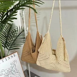 Retro woven summer universal one-shoulder bag, capacious shoulder bag