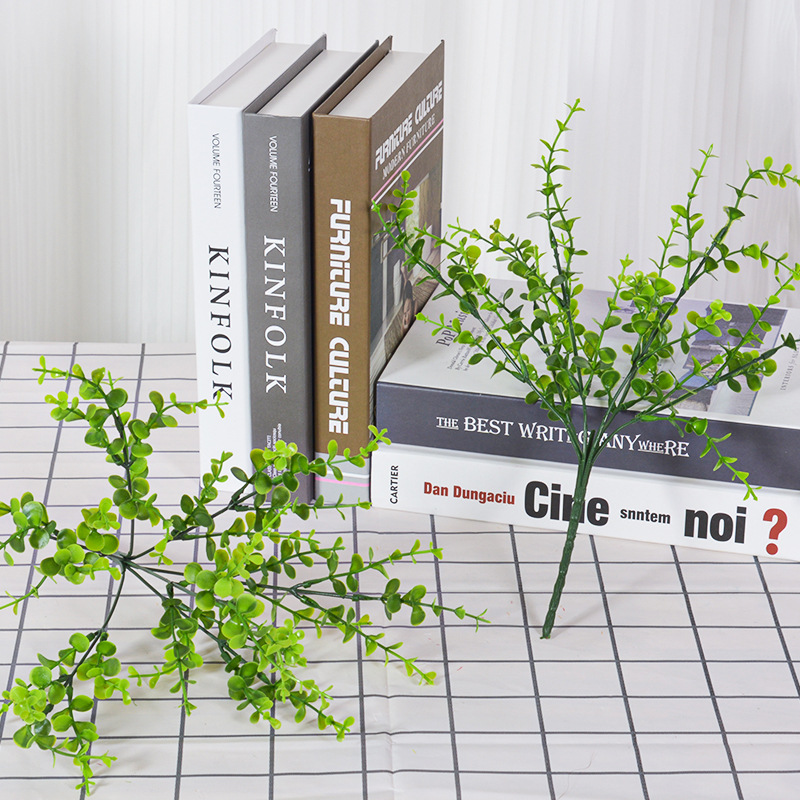 尤加利仿真假花綠植盆栽插花綠葉隔斷裝飾塑料草7叉把束尤加利葉