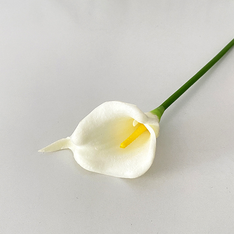 Mini pu Calla Lily flor artificial ramo de la boda decoración del hogar Accesorios de fotografía flor falsa transfronteriza fábrica al por mayor