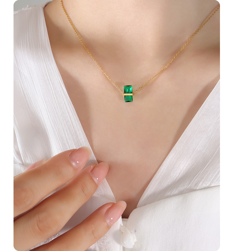 Simple Style Square Titanium Steel Plating Zircon Pendant Necklace