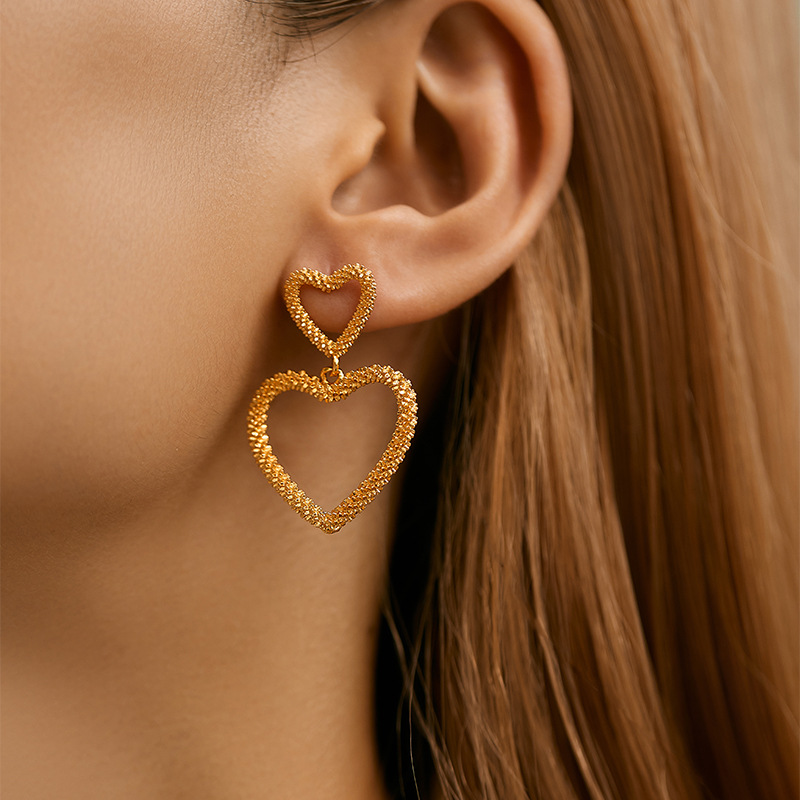 3g Weight Copper Ear Needle Material Drop Earrings Classification 1 Pair Quantity Holiday, Daily Occasion Copper Material Heart Shape Pattern Women's Gender Plating Design Casual, Elegant Style 1 Pair Casual Elegant Heart Shape Plating Copper Drop Earrings 17