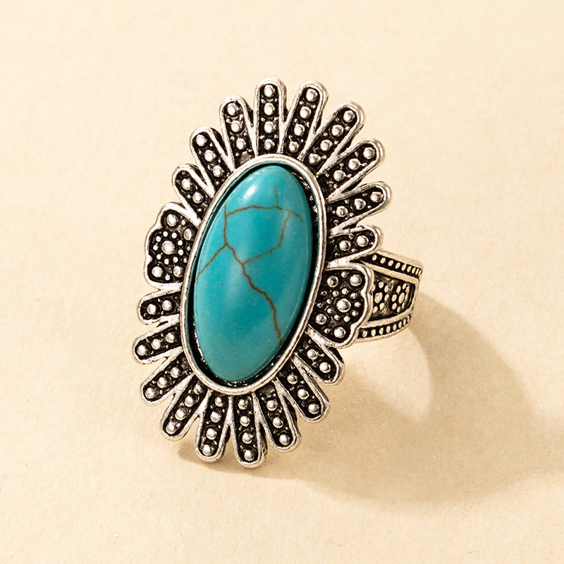 New Retro Oval Turquoise Ring European And American Fashion Trend Ring Creative Jewelry display picture 4