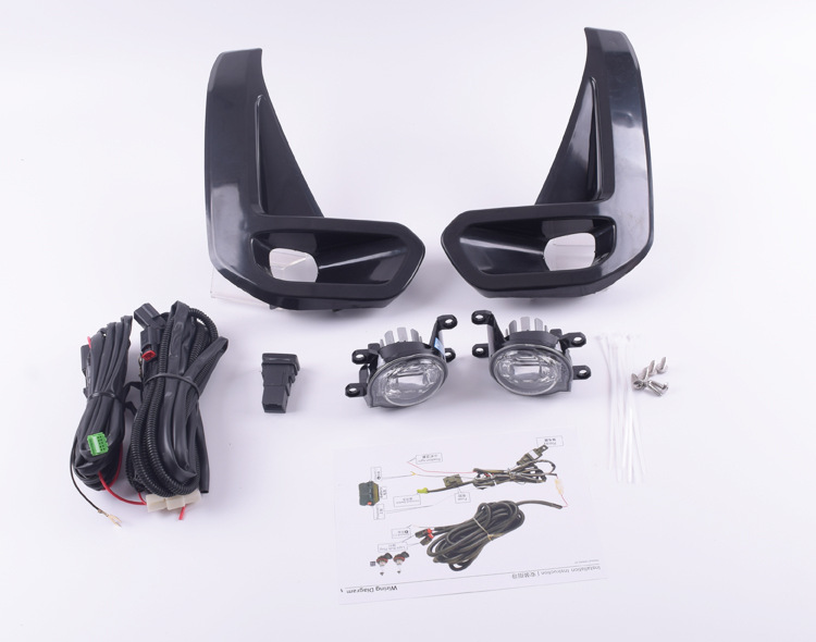 Suitable for 21 Toyota helax RECCO front fog light assembly pickup daytime running light bumper light fog light combination