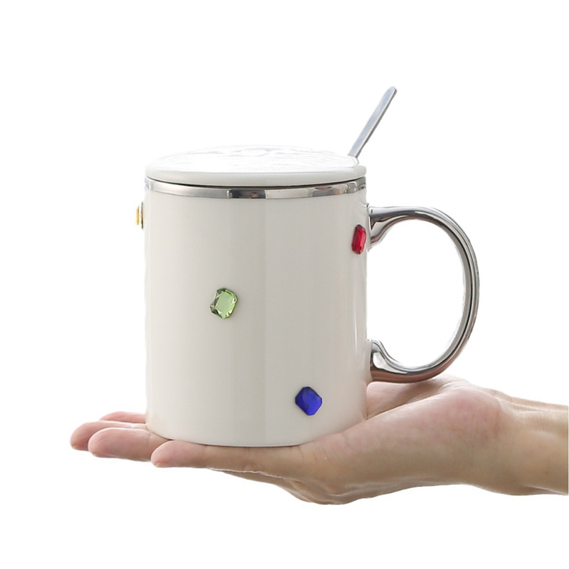 電気メッキ宝石マグ、蓋とスプーン付きの見栄えの良いクリエイティブセラミックマグ、家庭用カップルウォーターカップ、朝食ミルクカップ|undefined