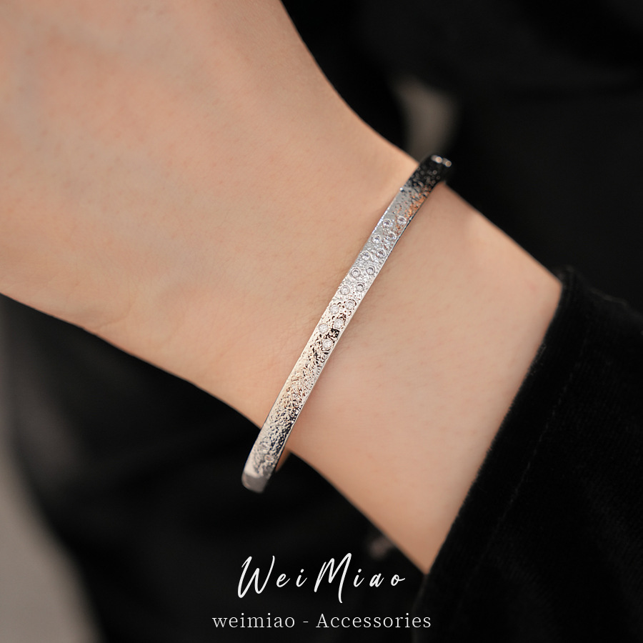 18k oro real electro galvanizado piedra plegado pulsera simple temperamento pulsera de moda ligera lujo nicho joyas de alta calidad