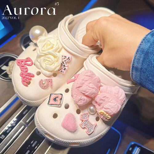 Small briquette fur sneakers flower hole shoes diy accessories slippers sandals decorative buckles shoe buckles cute cartoon shoelace buckles
