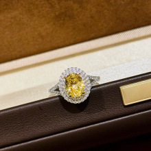 S925纯银精工高级感围镶鹅黄鸽子蛋黄钻仿真钻戒指椭圆蛋形戒指女