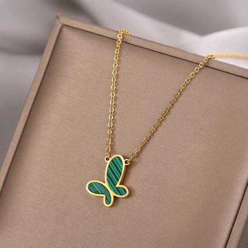 Internet celebrity jewelry 18k gold titanium steel necklace green butterfly pendant beaded clavicle chain popular jewelry necklace