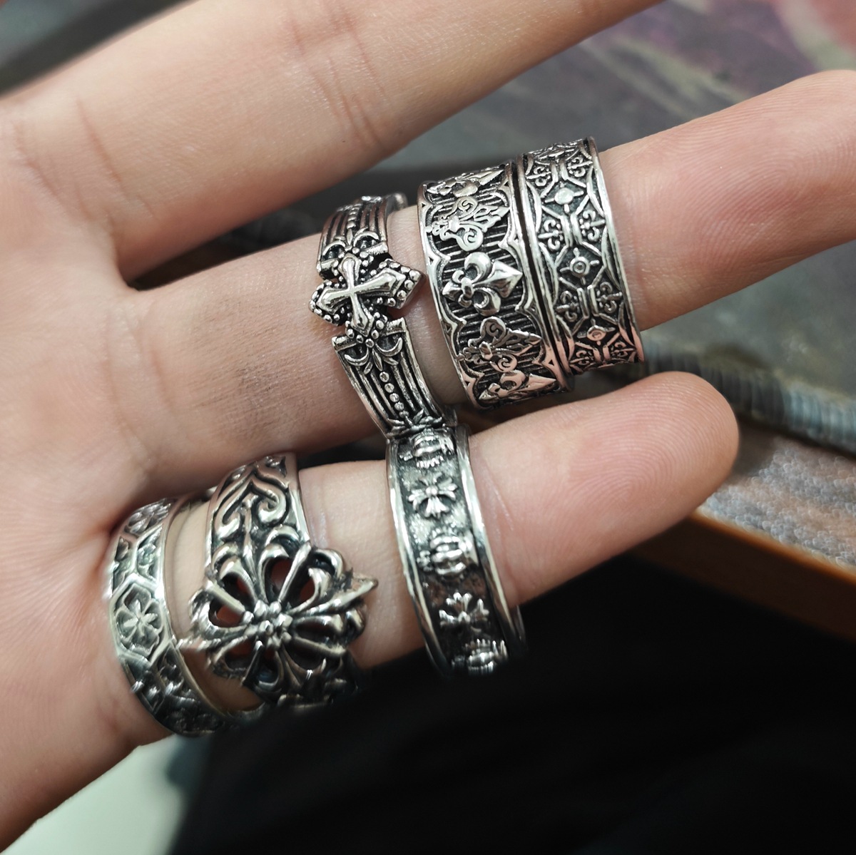Vintage, cool, and distressed cross, crown, and iris flower ring accessories, trendy and creative layered design, suitable for wearing on the index finger