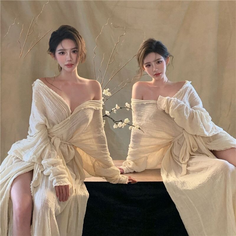 New Style Studio Maternity Dress with a Cool and Vintage Lace Design, Chinese-Style Clothing for Pregnant Moms, Pure and Alluring Photography Shoot