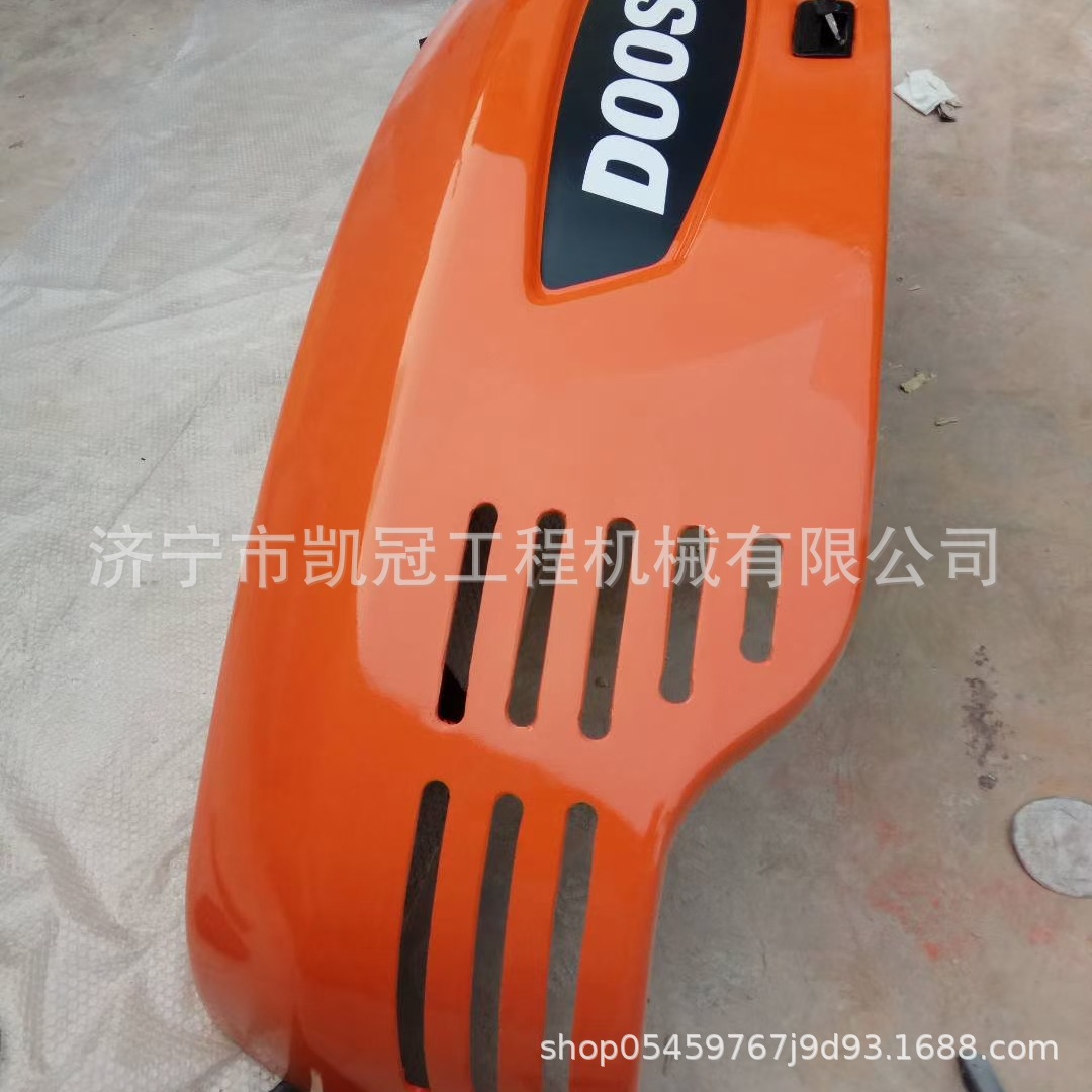 厂家销售雷沃60 260 220挖掘机水门泵门风门机罩钣金件挖掘机配件