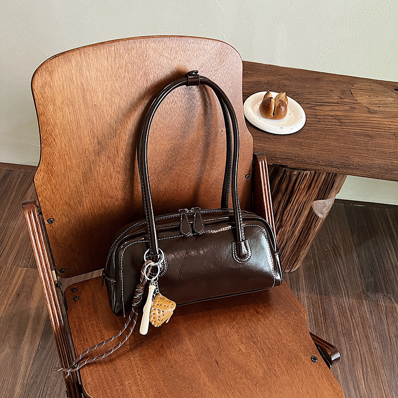 Minimalist Trendy Bag 2024 New Fashion Autumn/Winter Women's Shoulder Bag Luxury Underarm Versatile Boston Bag - Thumbnail 7