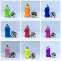USB-мини-автомобильное зарядное устройство, подходящее для фонариков без шелкографии. Логотип производит только автомобильные зарядные устройства с микросхемой.