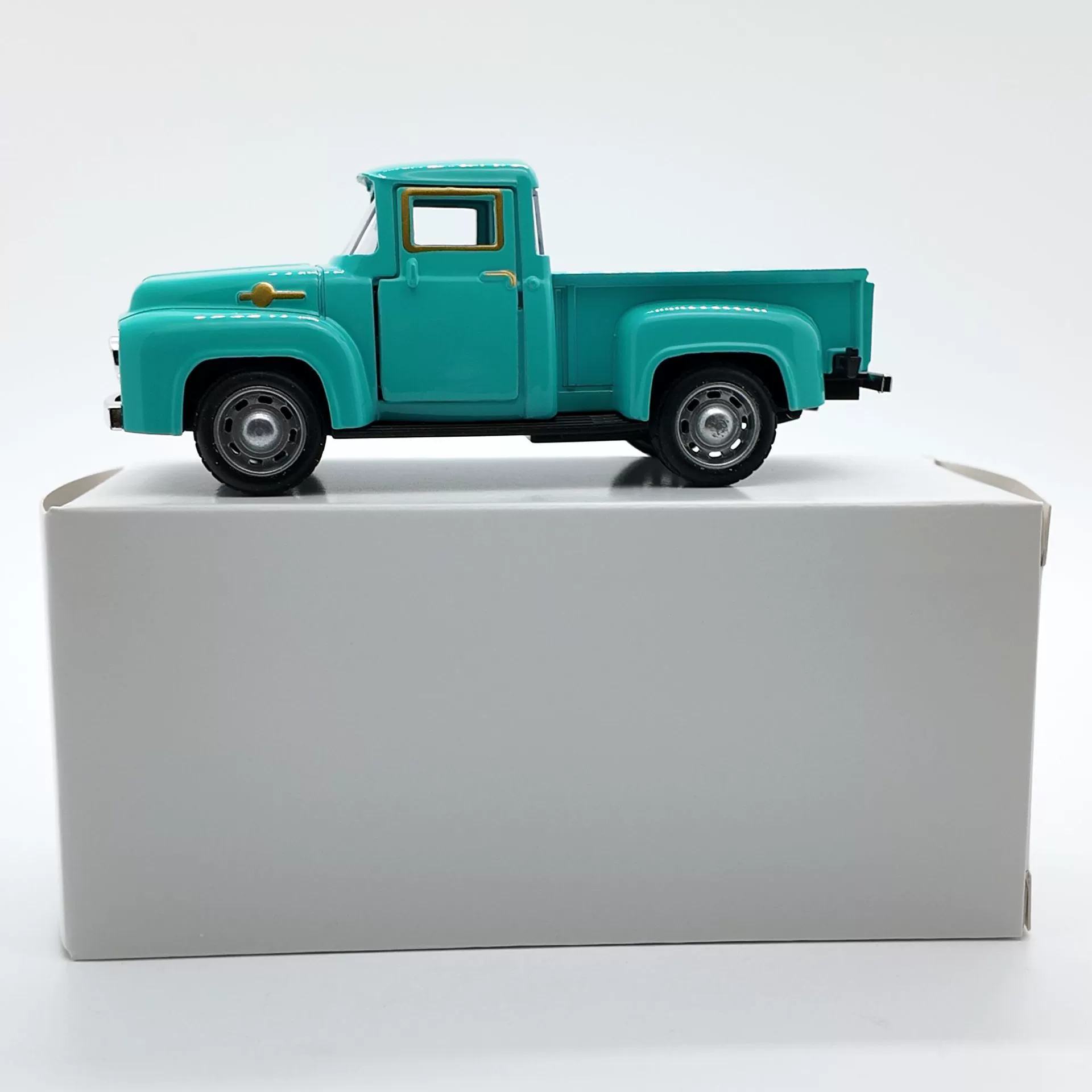 Трансграничный Master Car Pickup Alloy Model Little Red Перейти к той же модели 1:32 Модель Pink Truck