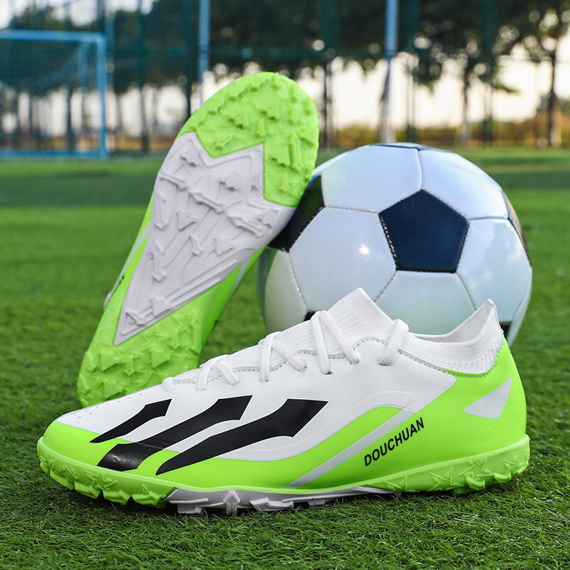 Transfronterizos nuevos TF zapatos de fútbol de clavos varones adultos AG zapatos de entrenamiento deportivo zapatos deportivos juveniles al por mayor