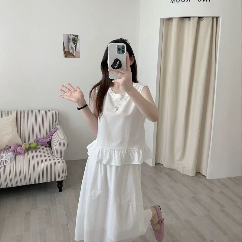 Sleeveless Top for Women, New Summer Style, White Vest + Skirt Set, Slimming A-Line Skirt Two-Piece Set 260053 Sleeveless Top for Women, New Summer Style, White Vest + Skirt Set, Slimming A-Line Skirt Two-Piece Set 260053