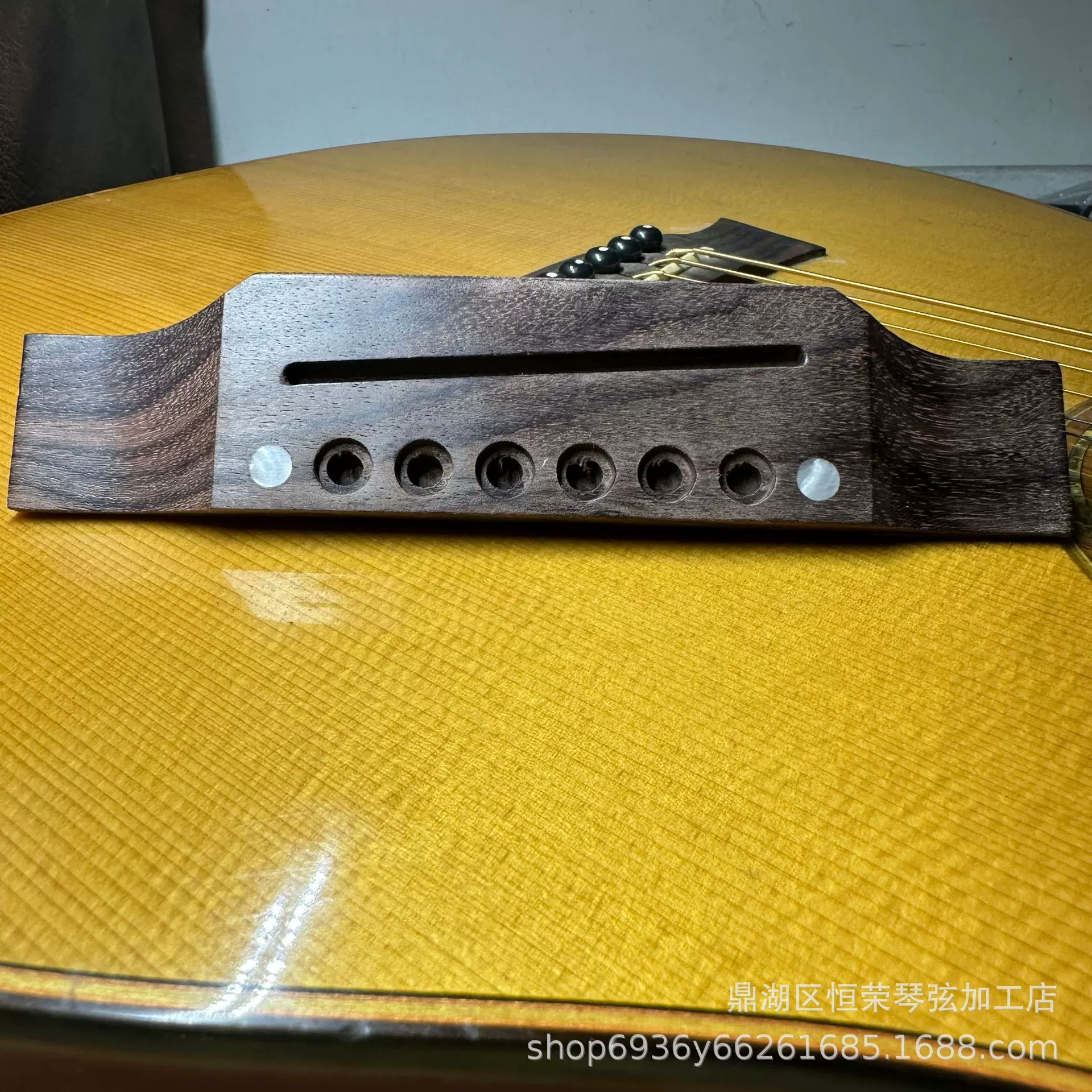 民谣吉他琴码 吉他下码 镶白贝玫瑰木6孔琴桥 木吉他琴码乐器配件