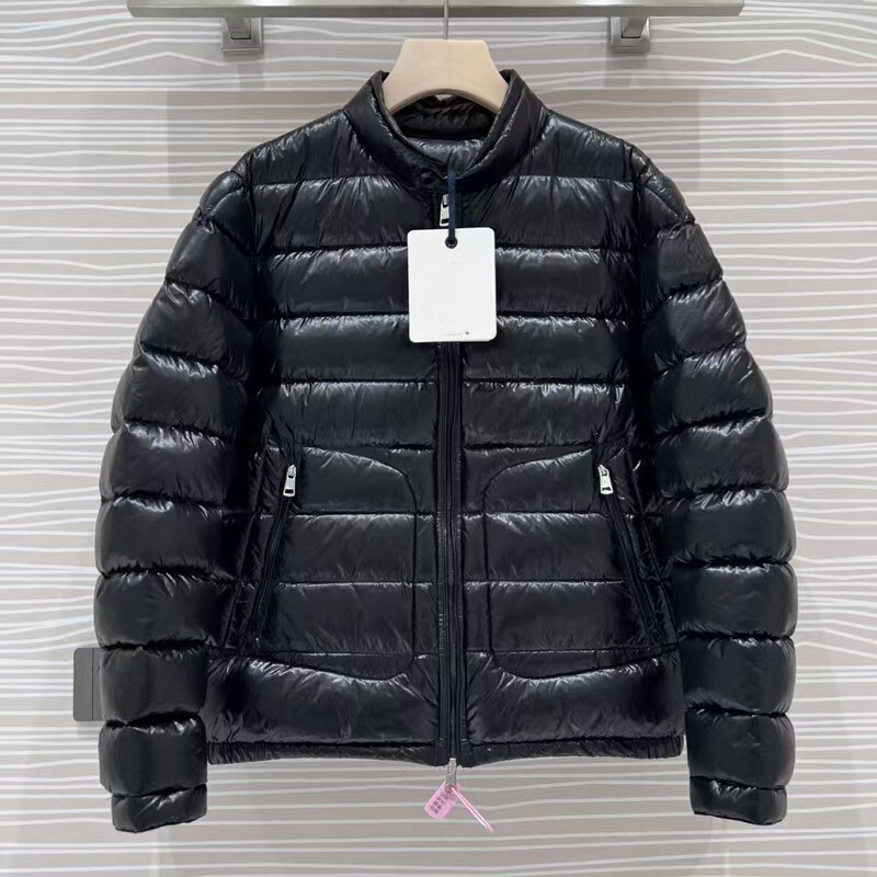 Acorus Down Jacket 06 model Moncler lightweight ribbed down jacket Puffer Coat with white duck down Acorus Down Jacket 06 model Moncler lightweight ribbed down jacket Puffer Coat with white duck down