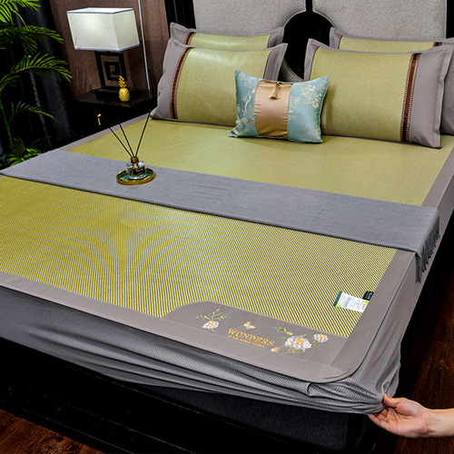 High-quality ice rattan mat three-piece set, foldable health-preserving embroidered double-sided air-conditioned mat and fitted sheet rattan mat three-piece set