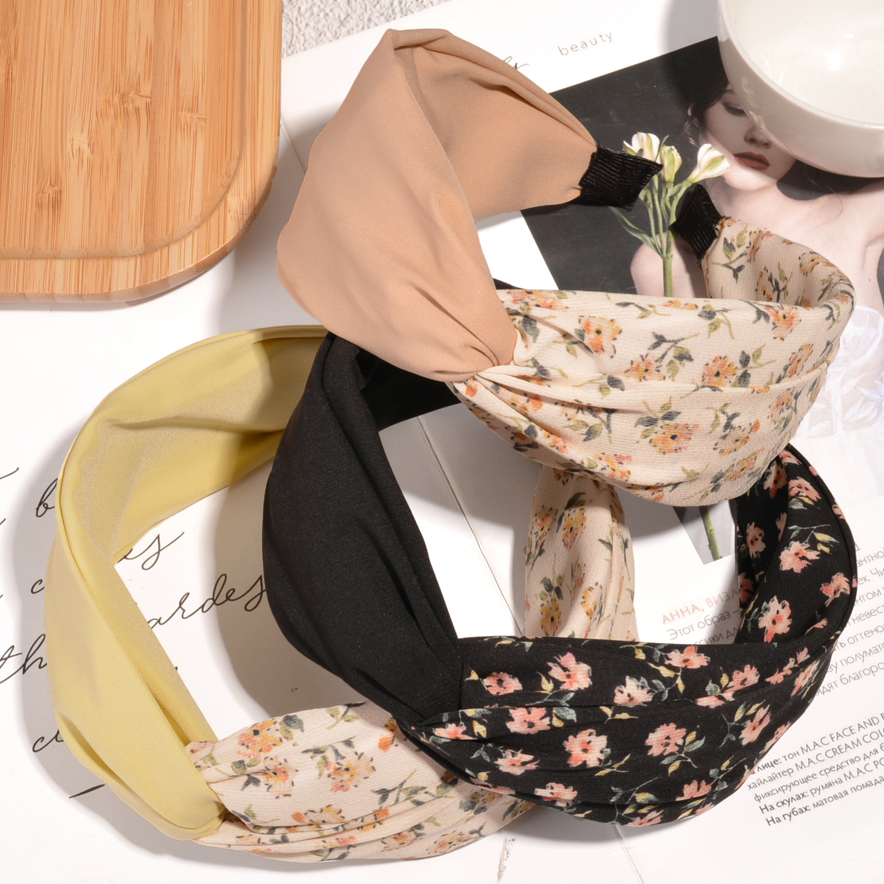 Korean Floral Fabric Fashion Headband display picture 3