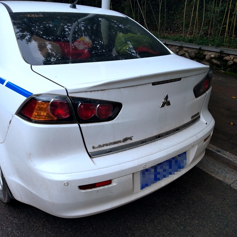 Suitable for 2009-2016 Mitsubishi Lancer Rear Wing, Lancer Modification Special Punch-Free Carbon Fiber Pattern Pressure Rear Wing