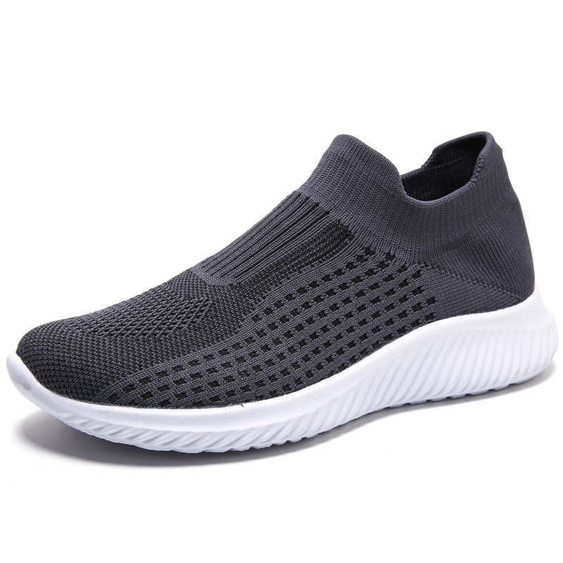 2025 verano transfronterizo mallas transpirables zapatos deportivos de tela suave viejos zapatos de tela de Beijing calcetines de boca zapatos casuales un pedazo