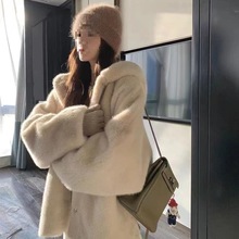 仿天鹅绒兔毛连帽毛毛外套中长款皮草秋冬新款棉服遮肉防寒慵懒风