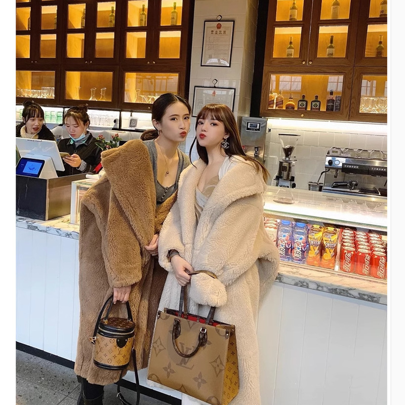 Teddy Bear Coat cotton and thickening Maillard Faux Fur Coat Women's Winter Warm Long Loose Fluffy Coat